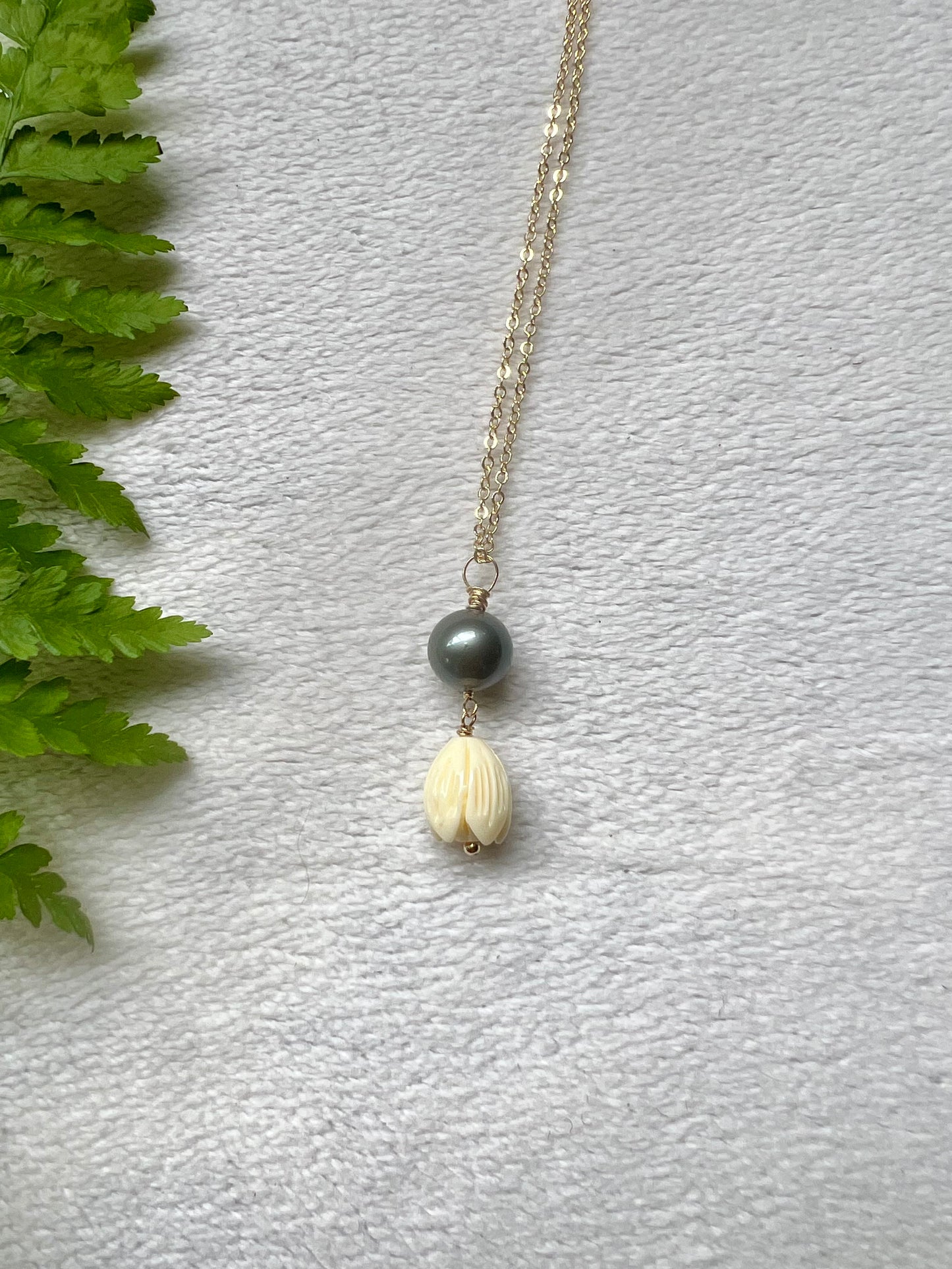 Pīkake + Tahitian Pearl Necklace