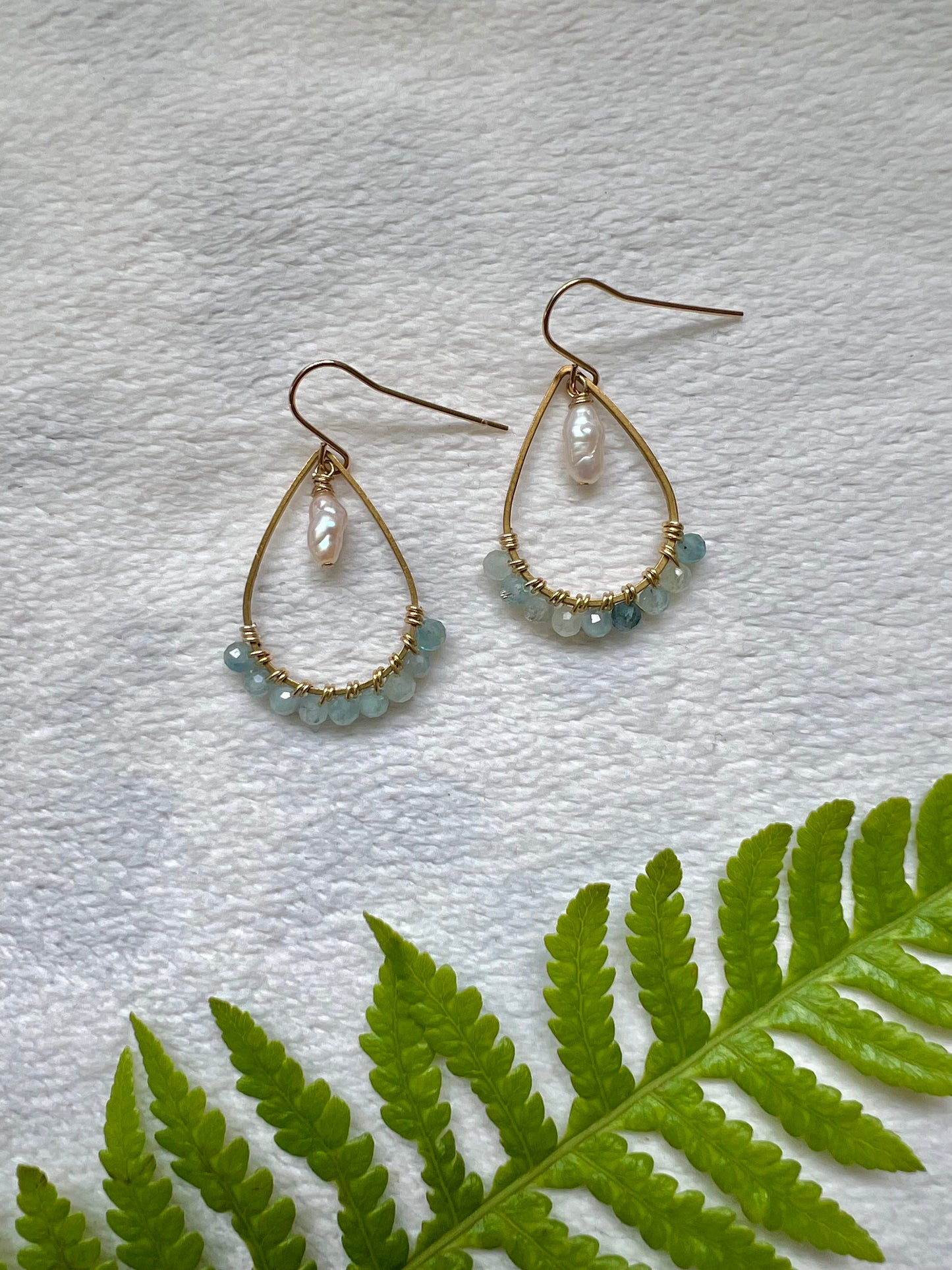 Keleawe Drops in Aquamarine & Pearl