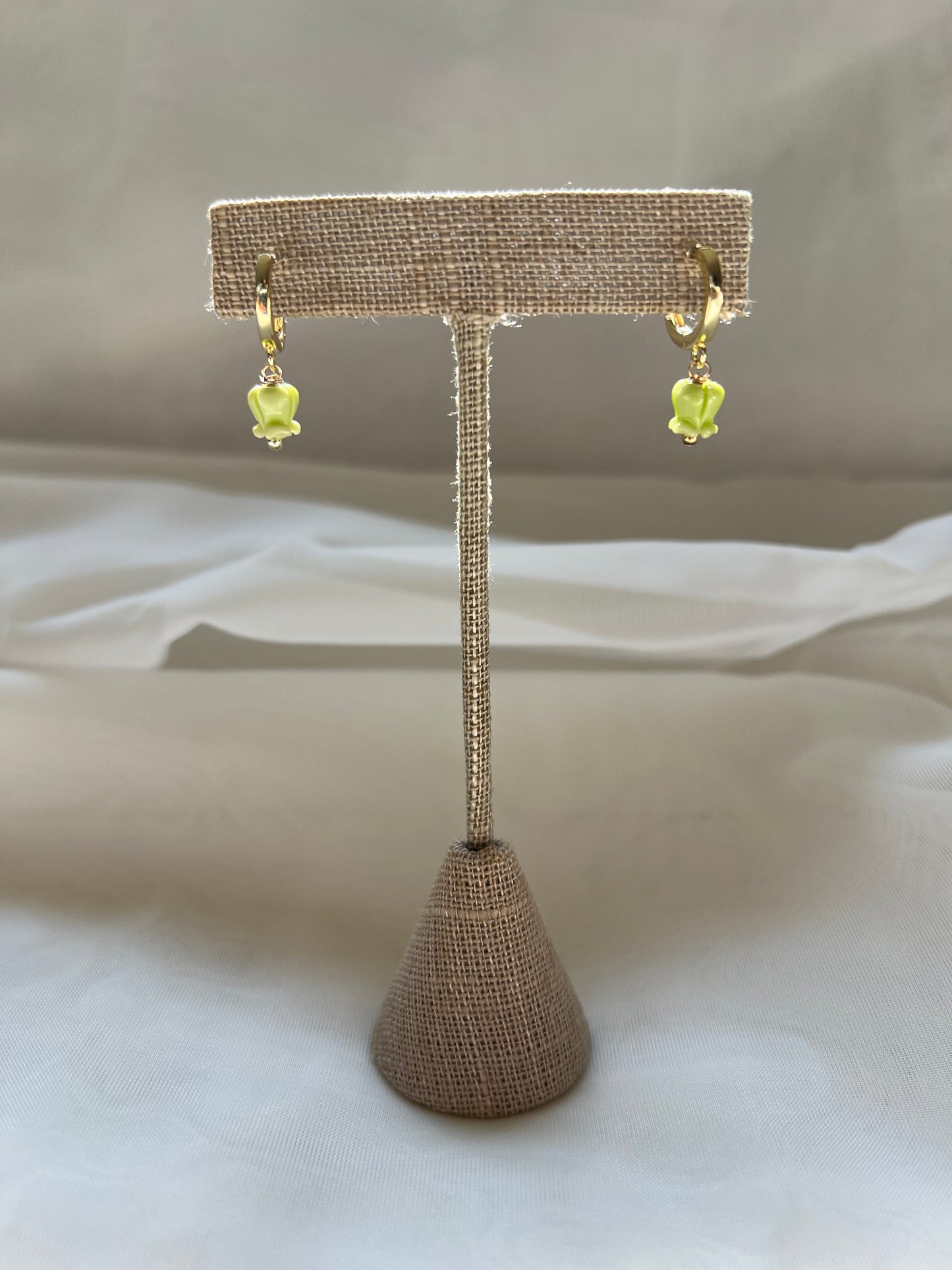 Green Crown Flower Huggies