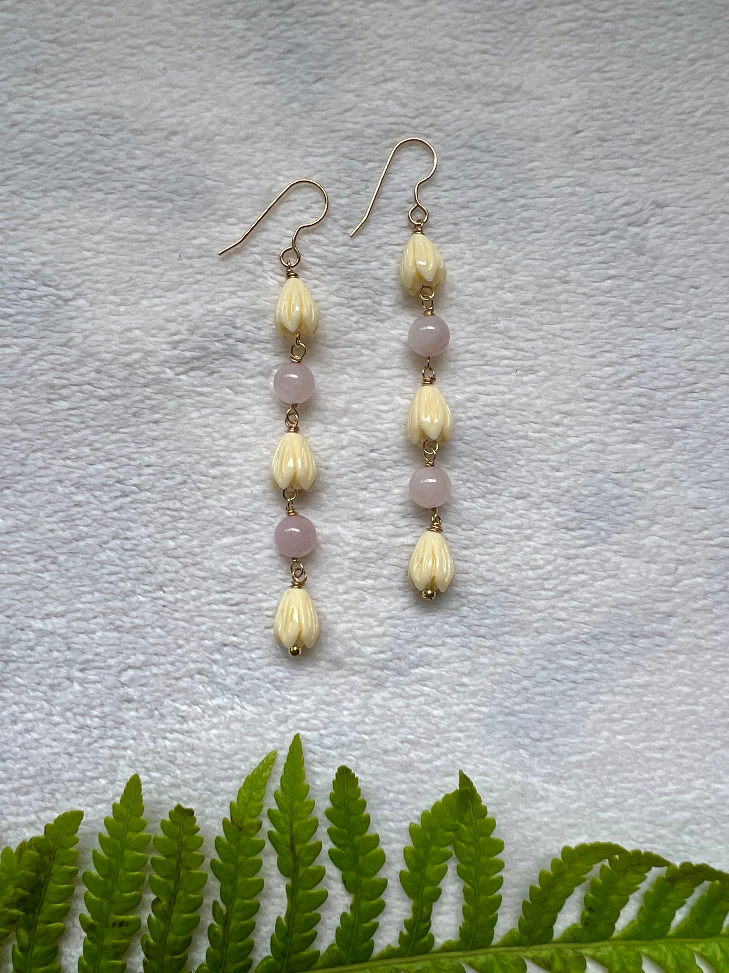 ‘Elima Pīkake & Rose Quartz Earrings