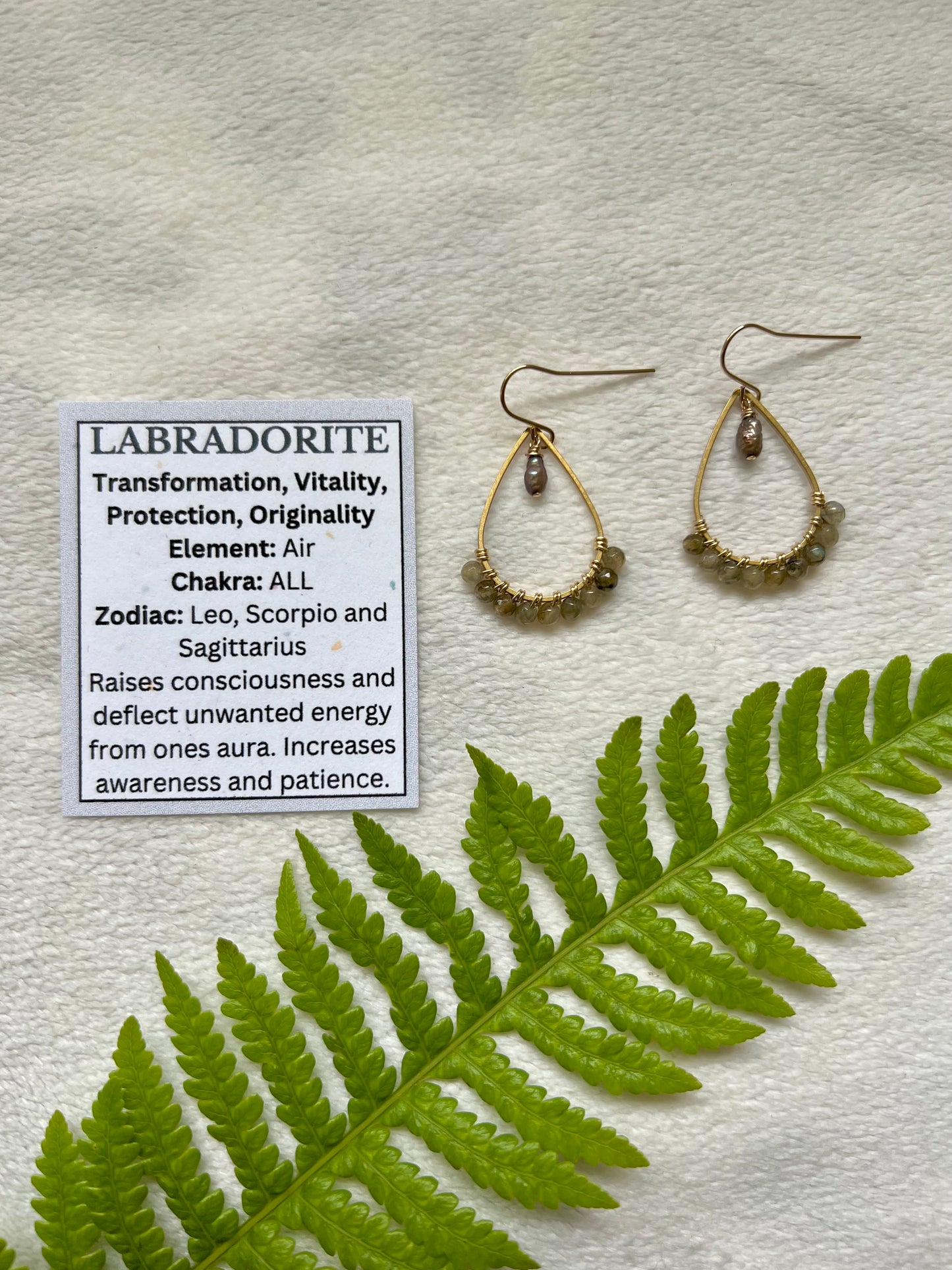 Keleawe Drops in Labradorite & Pearl