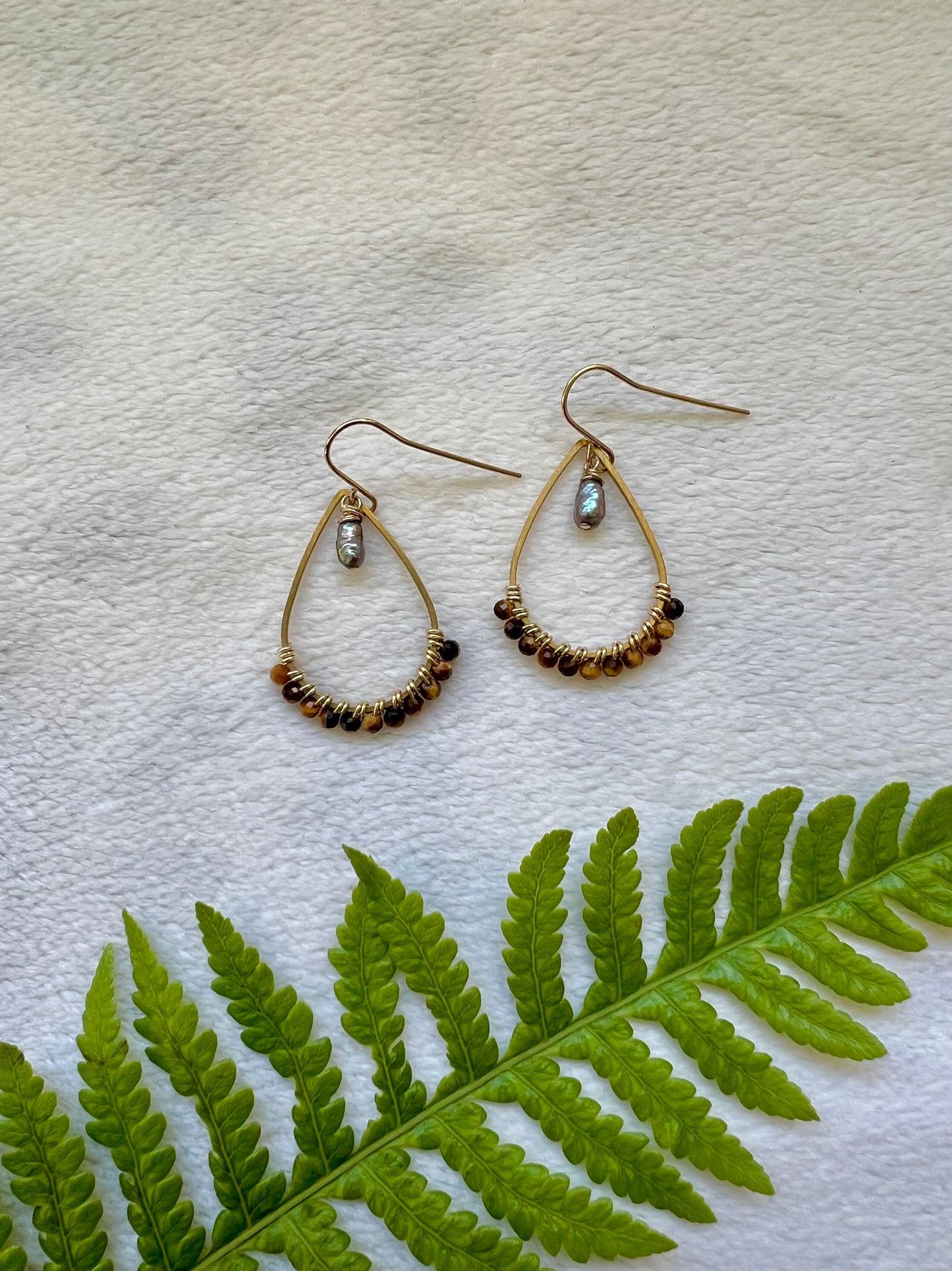 Keleawe Drops in Tiger’s Eye & Pearl