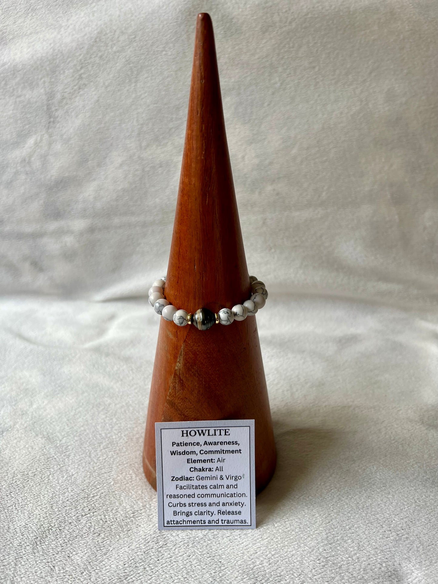 Tahitian Pearl & Howlite Bracelet