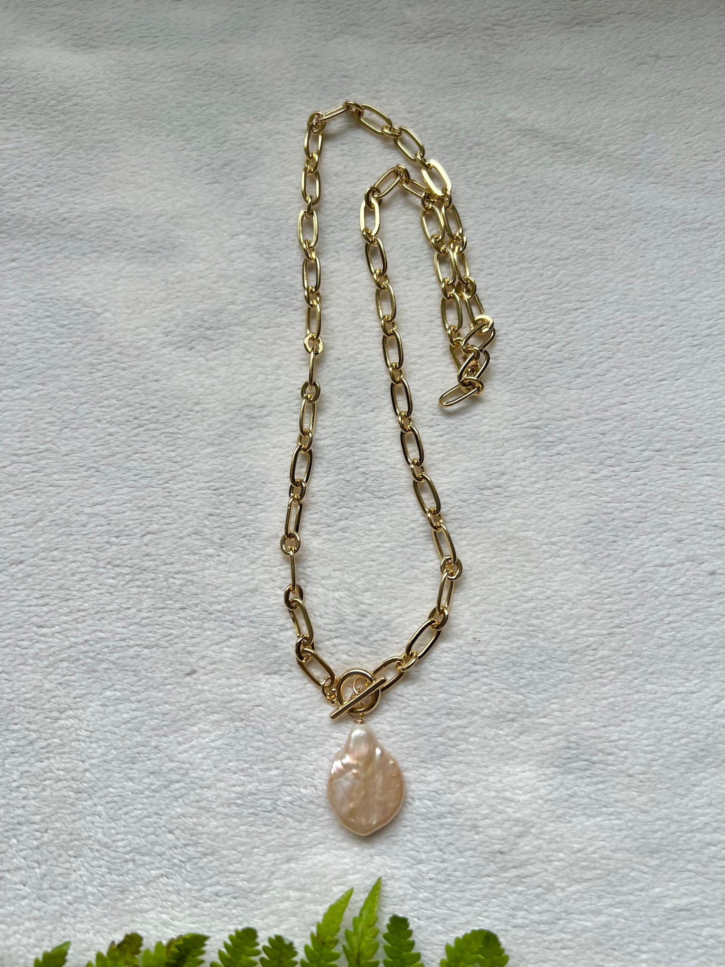 Boujee Necklace in Edison Pearl