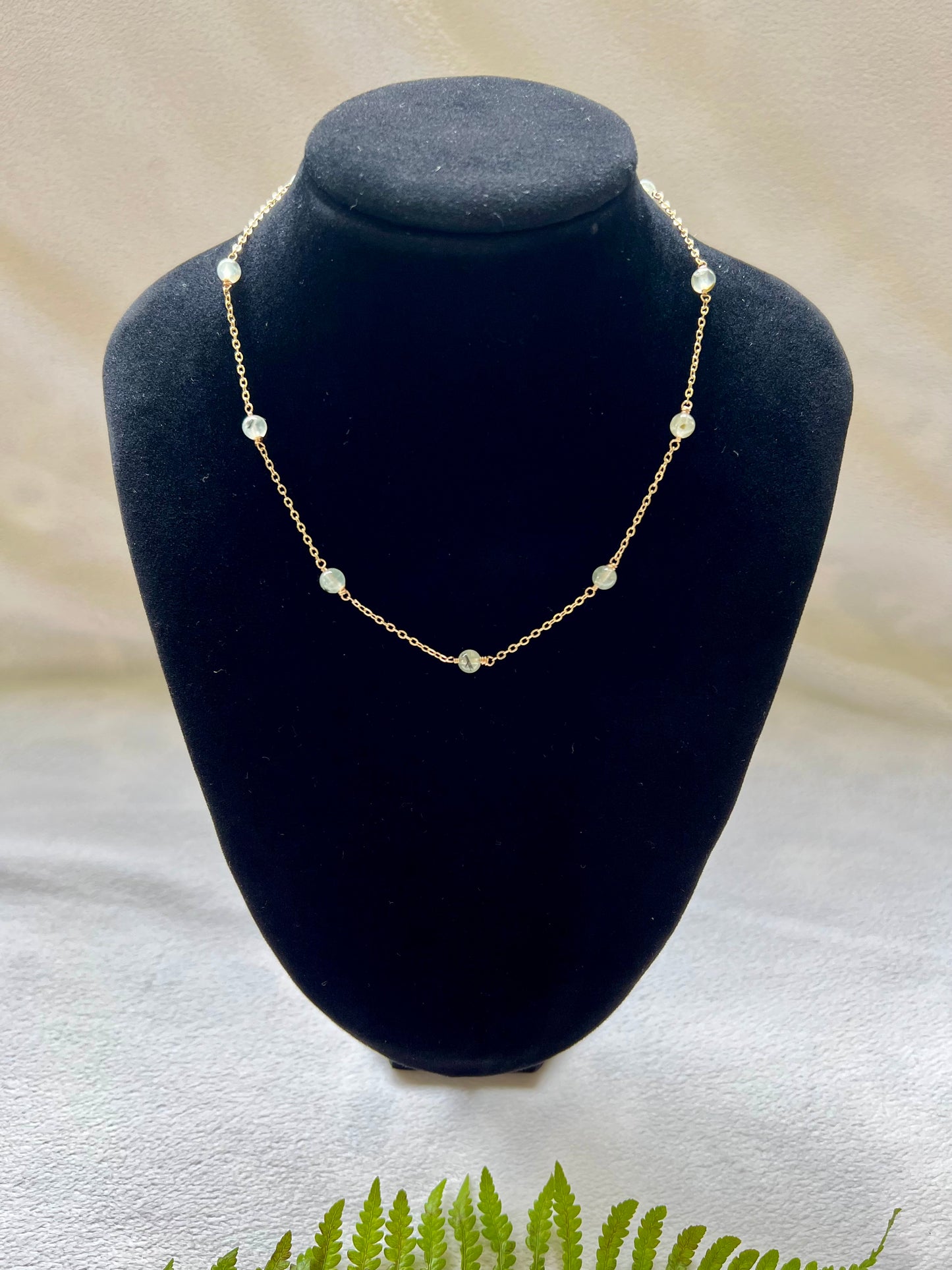 Prehnite Choker