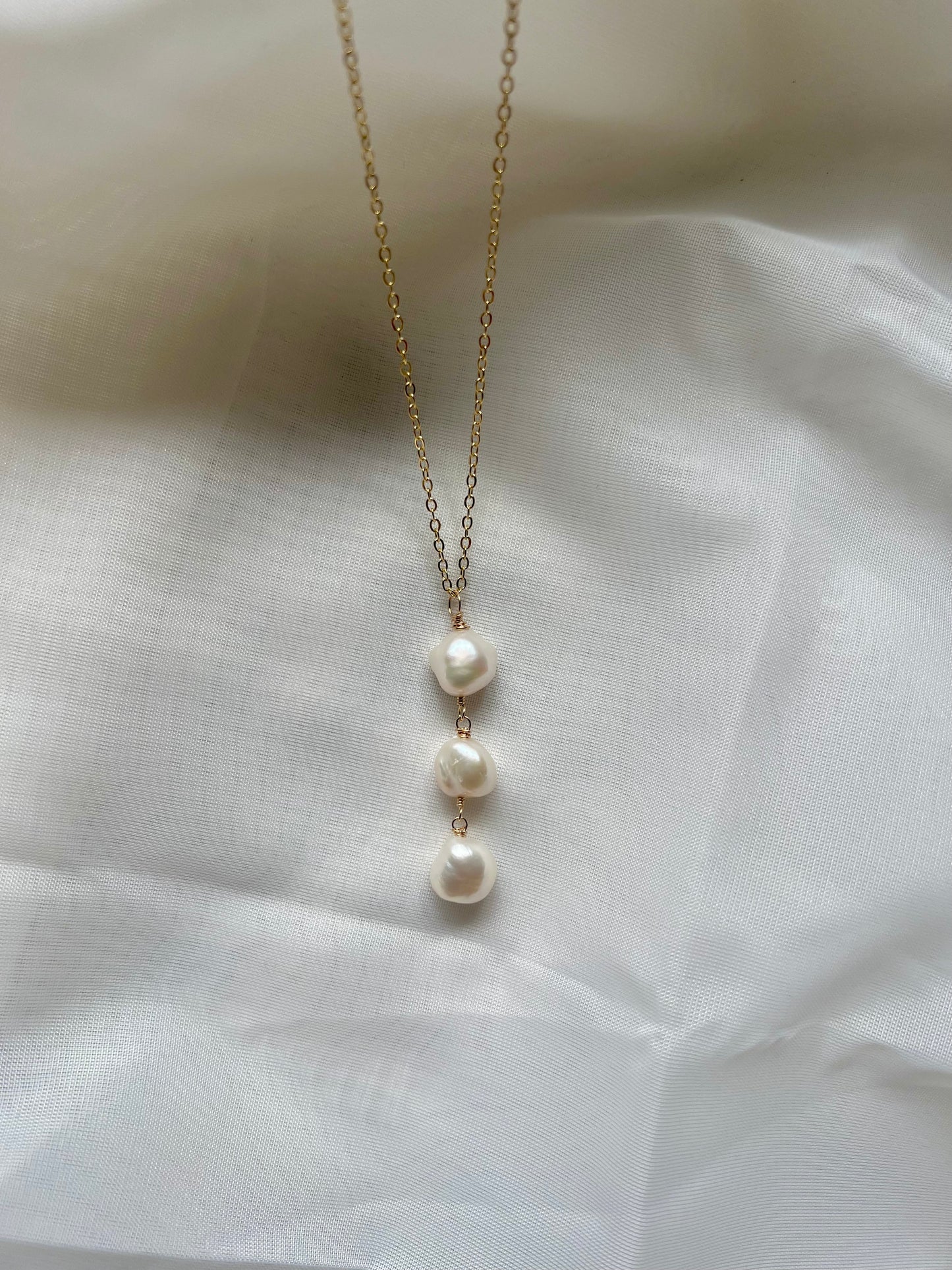 Jordyn Necklace in White Baroque Pearls