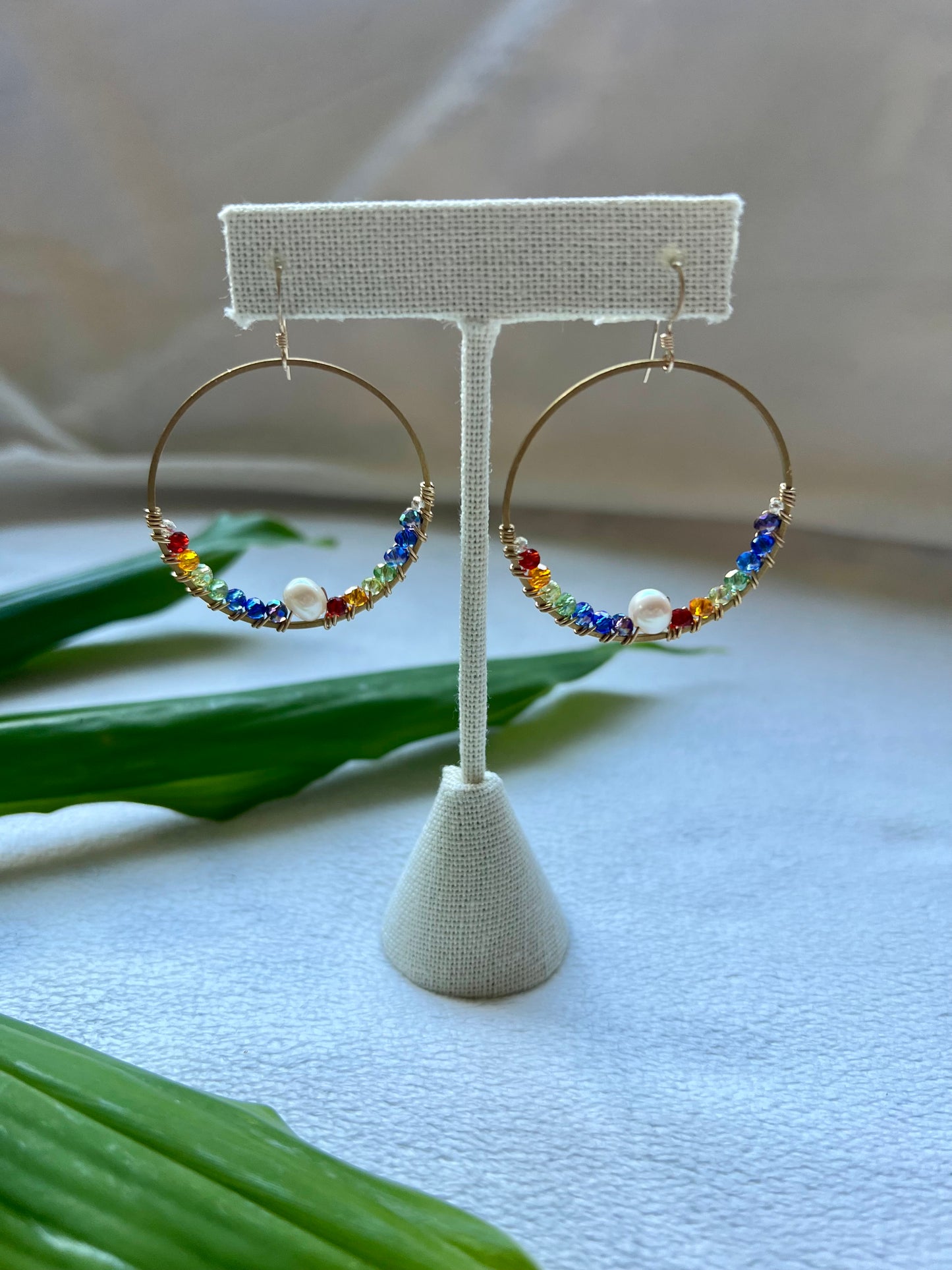 Keleawe Hoops in Ānuenue & Pearl