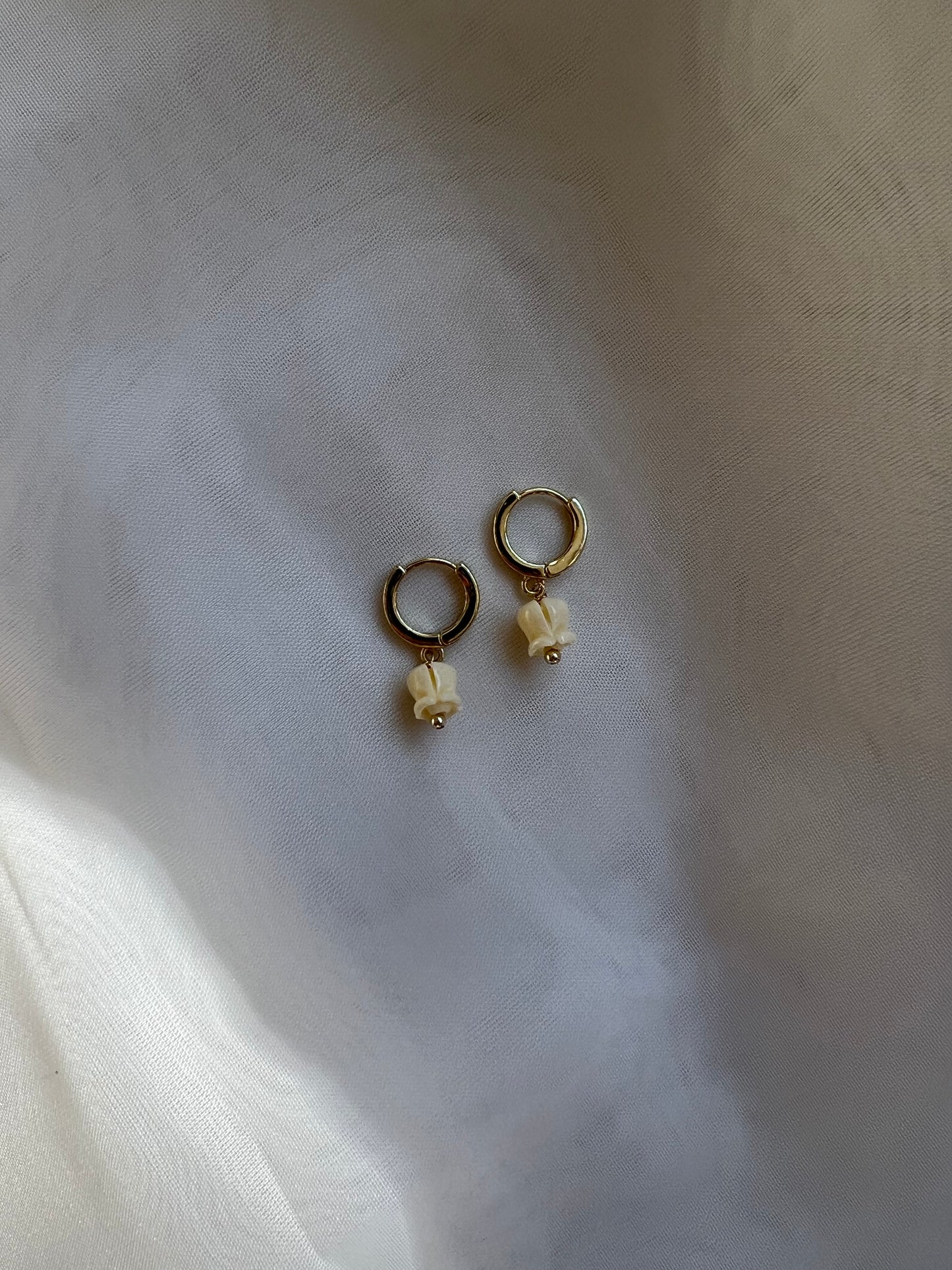 Ivory Crown Flower Huggies