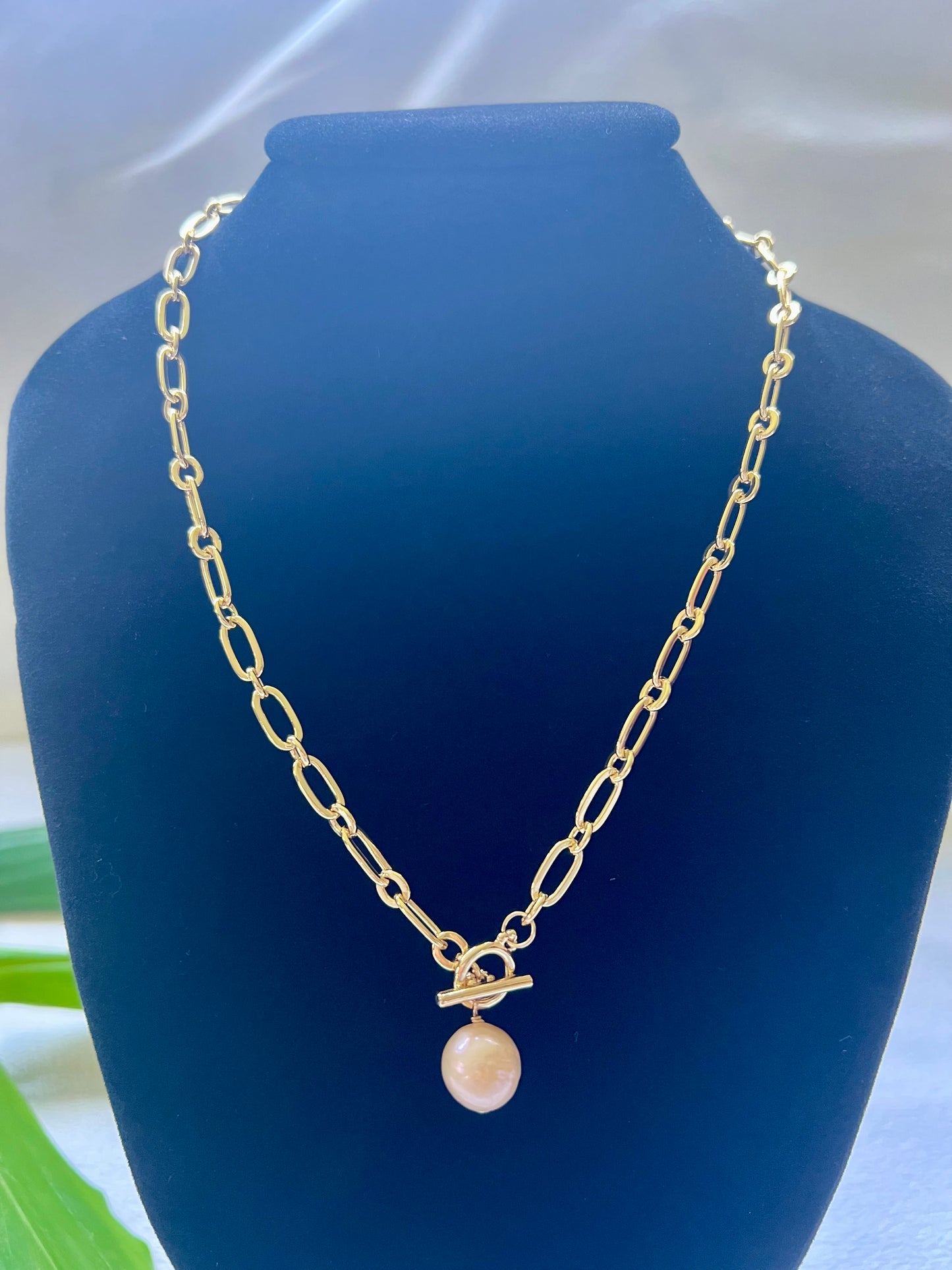 Boujee Necklace in Edison Pearl