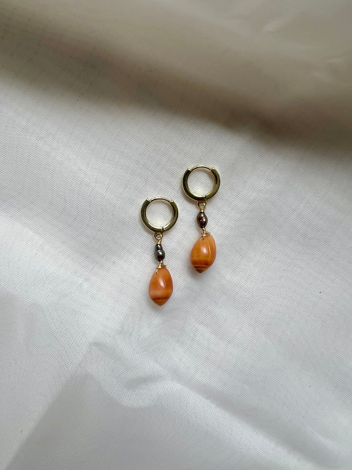 Pōleho Shell Huggies